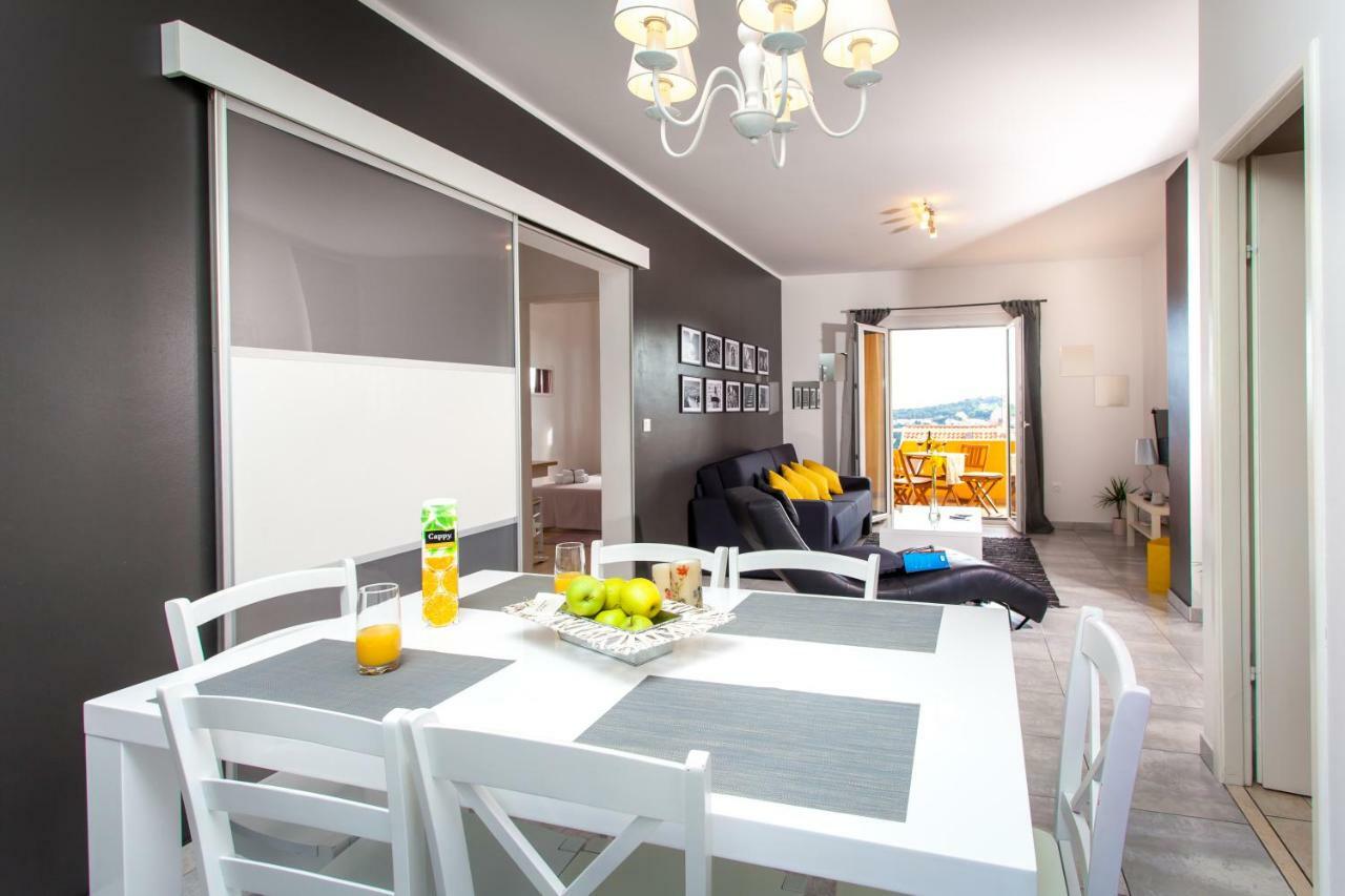 Apartament Two Bedroom With A Sea View & A Balcony *