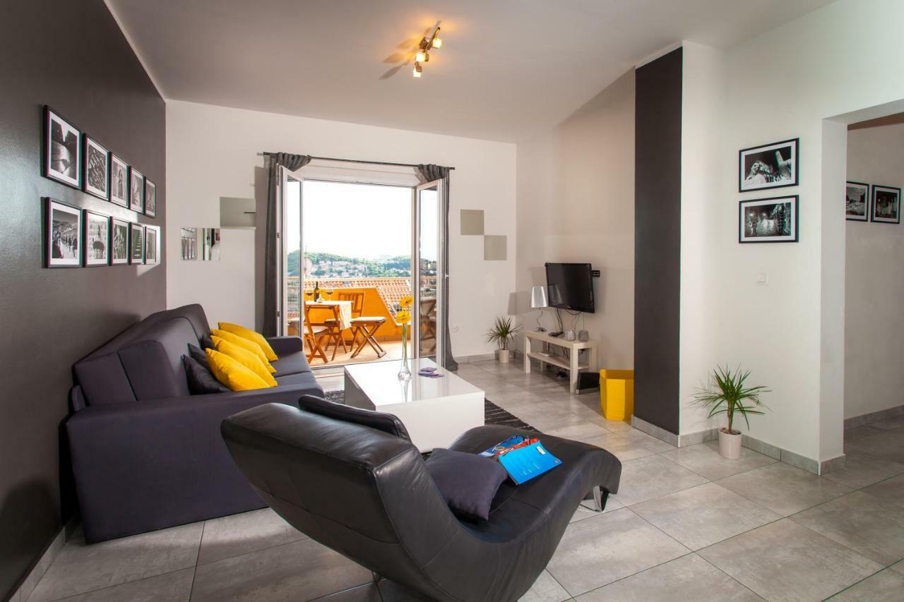 Apartamento Two Bedroom With A Sea View & A Balcony *